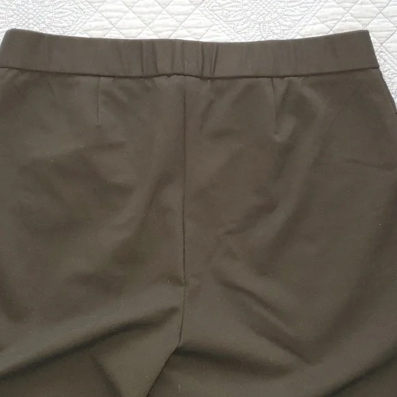 "J. JILL" PONTE SLIM LEG, Pull On PANT SIZE M, COLOR BLACK - Picture 4 of 12